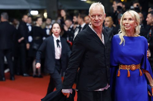 Στινγκ και Τρούντι: Ερωτευμένοι και λαμπεροί στο Φεστιβάλ Καννών 2024