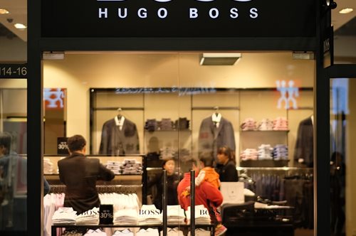 Hugo Boss: Η Κίνα καθορίζει τις παγκόσμιες τάσεις της Μόδας