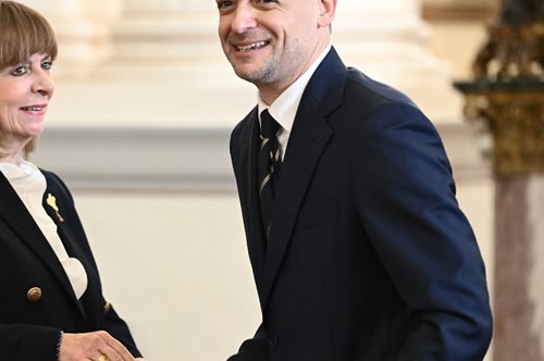 O Χάρης Δούκας απαντά στα ρατσιστικά σχόλια για τη γιορτή της Πρωτοχρονιάς: 