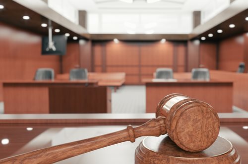 Σοβαρή καταγγελία για ενδοοικογενειακή βία σε βάρος κι άλλου ποινικολόγου