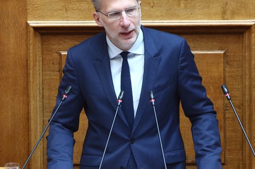 Η συγκινητική ανάρτηση του Άκη Σκέρτσου για τον γιο του και την περιπέτεια υγείας του, ένα μάθημα ζωής