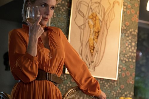 Sex Education: Η σεξολόγος Δρ. Τζιν Μίλμπορν επέστρεψε για να θυμίσει στις γυναίκες να είναι απλώς ο εαυτός τους