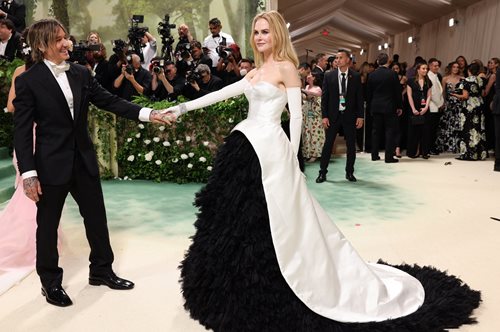 Ο Κιθ Έρμπαν εξακολουθεί να προσπαθεί να 