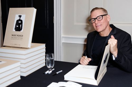 Μπράιαν Άνταμς: H 