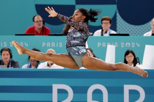 Ολυμπιακοί Αγώνες: Επική εμφάνιση της Σιμόν Μπάιλς που μάγεψε με την εκτέλεση του προγράμματός της