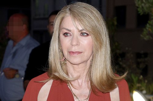 Έλλη Στάη: Με αντισυμβατικό καλοκαιρινό look στην Επίδαυρο