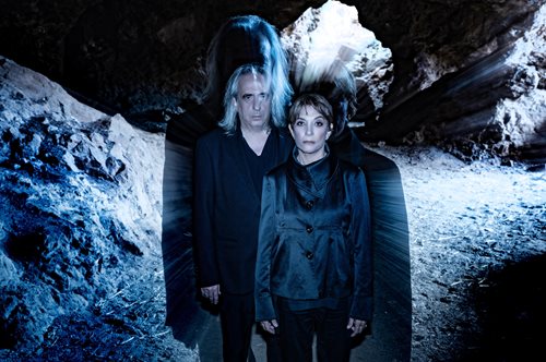 ΝΕΚΥΙΑ: Οδύσσεια με πλήκτρα, φωνές και μουσικό πριόνι στη Στέγη