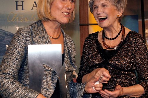 Καναδάς: Πέθανε η βραβευμένη με Νόμπελ συγγραφέας Άλις Μανρό