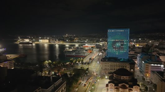 Ο Πύργος του Πειραιά στα χρώματα της Allwyn