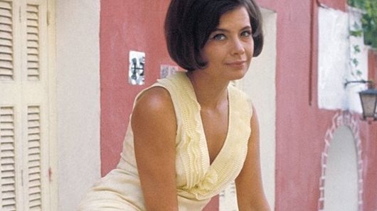 Τζένη Καρέζη: Η φωτογραφία με τον πρώτο μεγάλο της έρωτα που έφυγε σε ηλικία 36 ετών