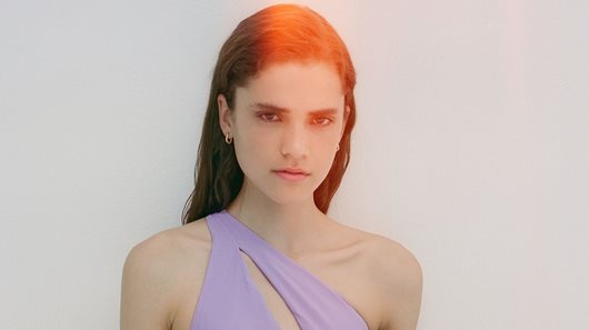 Aeraki: Για τη Χρυσάνθη Κοκοτσάκη όλα ξεκίνησαν από το απόλυτο καλοκαιρινό item, το παρεό