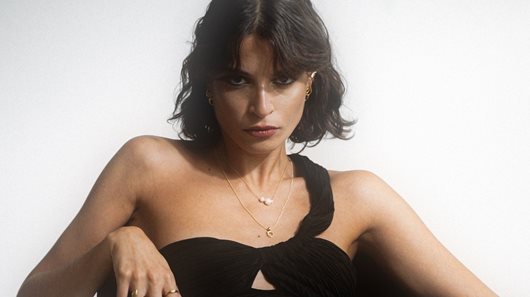 PRIGIPO: Η Καλομοίρα Παπαγεωργίου έβαλε με τα κοσμήματά της το ρήμα 