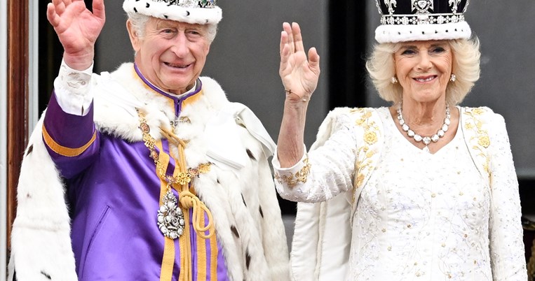 χριτουγεννα_βασιλικη_οικογενεια