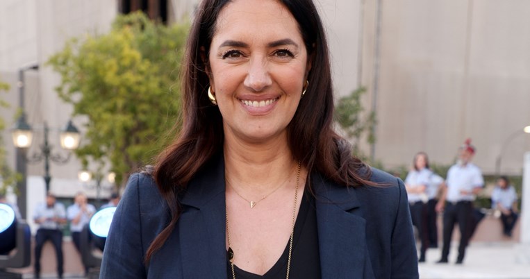 Νόνη Δούνια