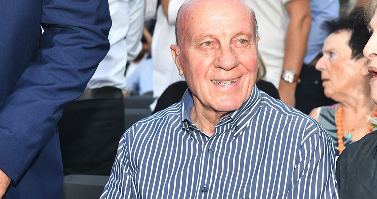 μίμης δομάζος