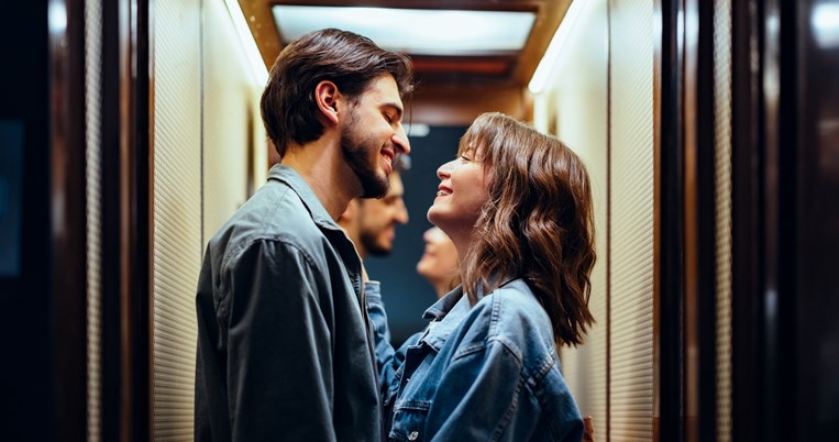 ζευγαρι ασανσερ