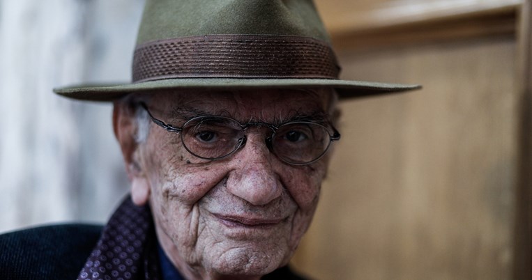 Βασίλης Βασιλικός