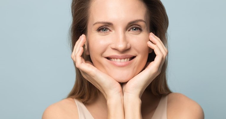 Τι είναι η φωτογήρανση και πώς θα την αντιμετωπίσεις;