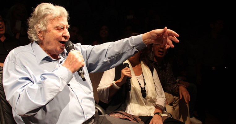 MIKIS THEODORAKIS
