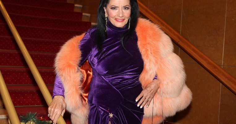 ζωζω σαπουντζάκη