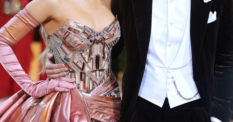 Ράιαν Ρέινολντς, Μπλέικ Λάιβλι