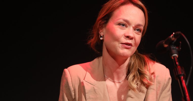 Λένα Παπαληγούρα