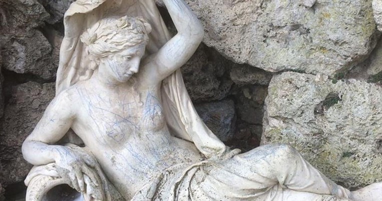 νυμφη_σαμπρινα