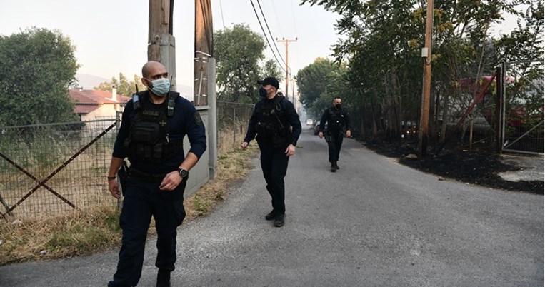 Ανθούσα, πυρκαγιές, αυτοκτονία