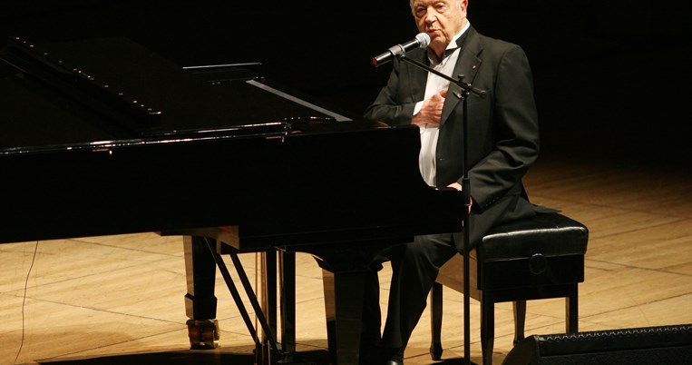 Μίμης Πλέσσας