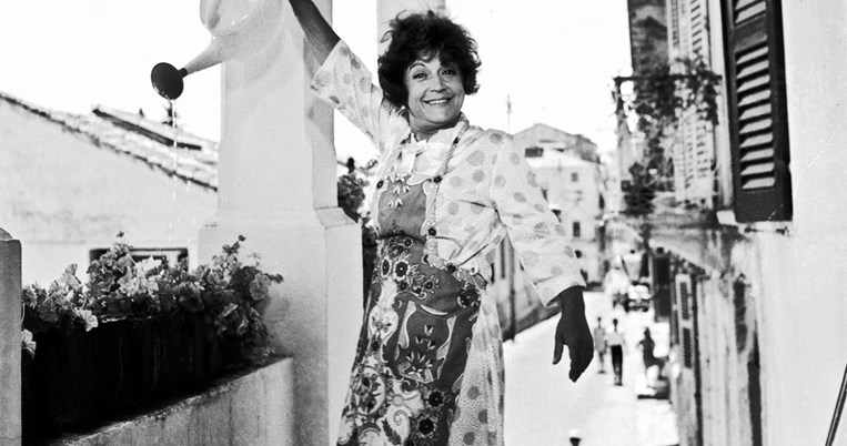 Ρένα Βλαχοπούλου - Η-ΚΟΜΗΣΣΑ-ΤΗΣ-ΚΕΡΚΥΡΑΣ