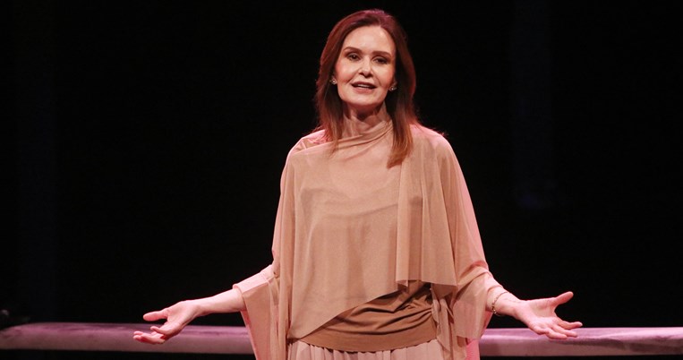 κατια_δανδουλακη_συζυγος