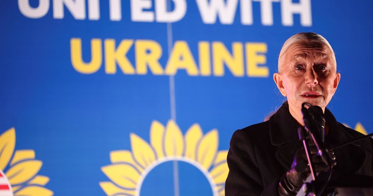 Έλεν Μίρεν, ολονυχτία στο Λονδίνο, Ουκρανία