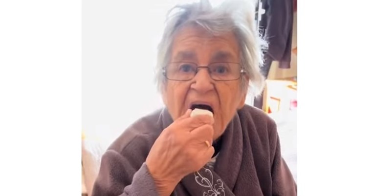 γιαγια_κουραμπιες