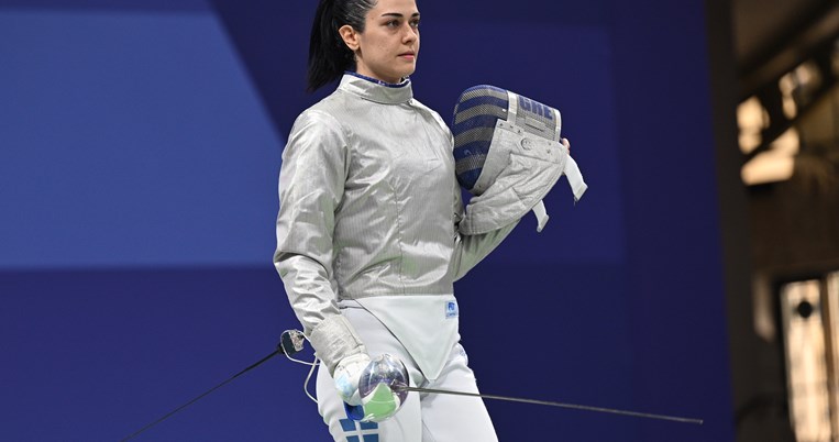 Δώρα Γκουντούρα