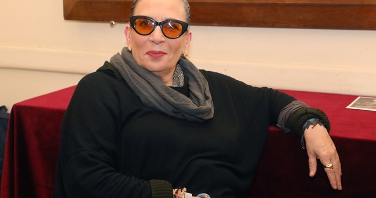 λινα_νικολακοπουλου