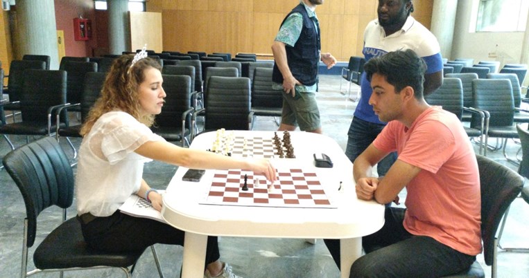 Λιανά, σκακίστρια, πρόσφυγας