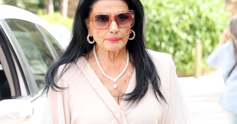 ζωζω_σαπουντζακη