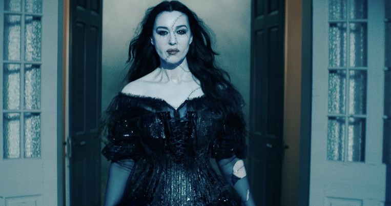 Beetlejuice, Μπελούτσι