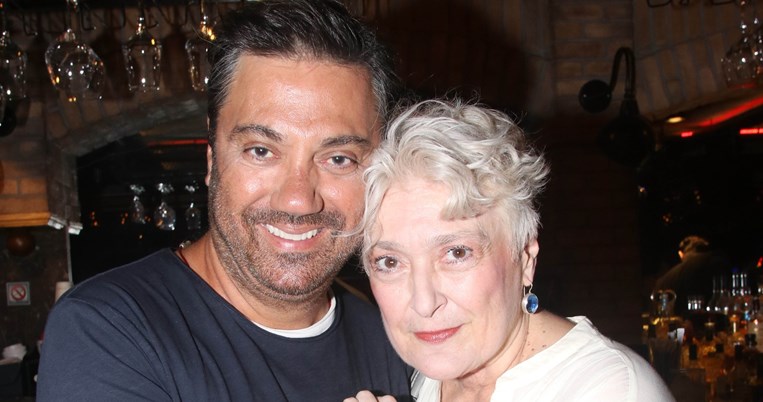 Αφροδίτη Μάνο