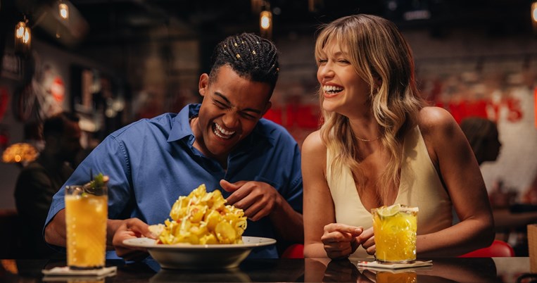 Εμμανουήλ Καραλής - Κλέλια Ανδριολάτου