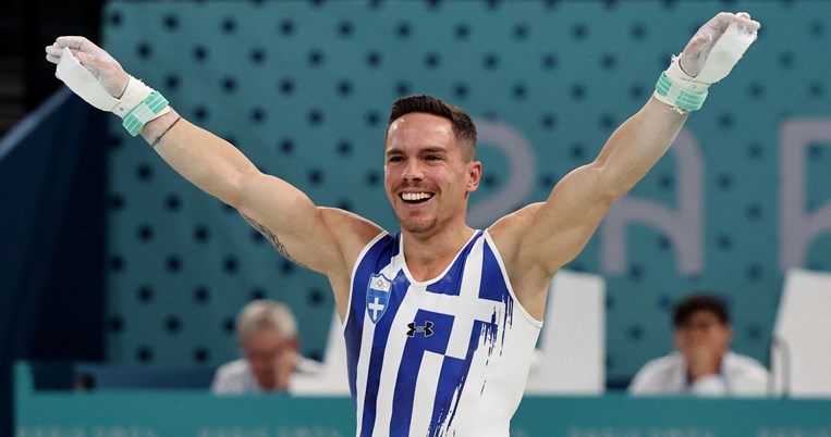 Λευτέρης Πετρούνιας