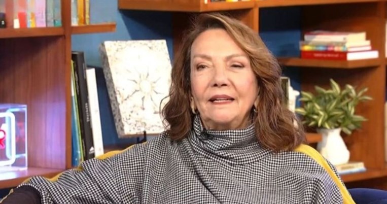 mirella-papaoikonomo