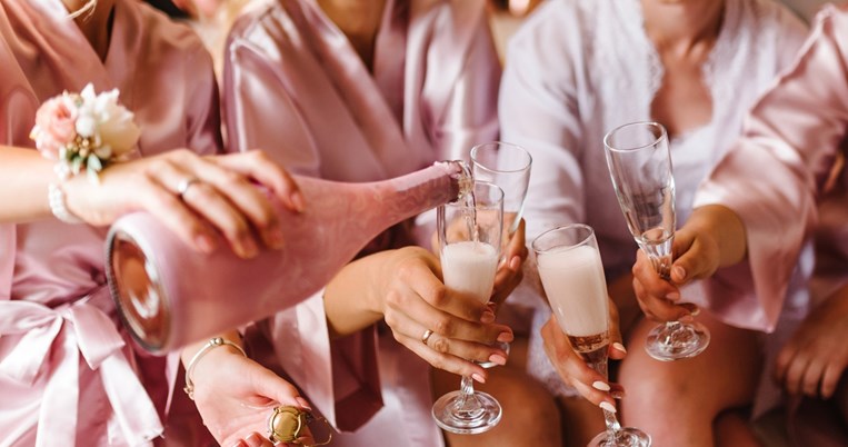 Γυναικείο μπάτσελορ