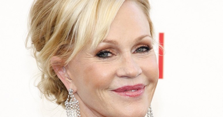 μελανι_φκριφιθ