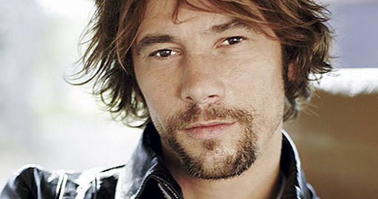 Ακυρώνεται η συναυλία των Jamiroquai στην Αθήνα. To ποστ που ανέβασε ο Jay Kay από το νοσοκομείο 