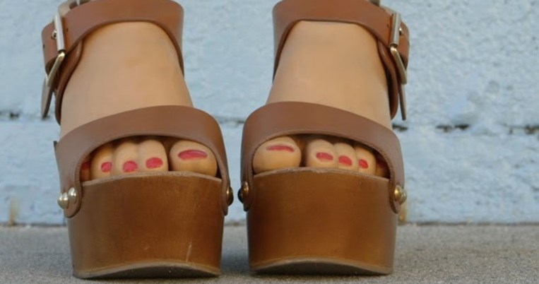 Aυτή η ηθοποιός γεννήθηκε χωρίς πόδια αλλά περπατάει με αυτοπεποίθηση στις λεωφόρους του Χόλιγουντ