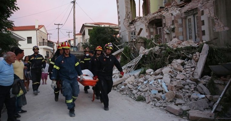 Η συγκλονιστική μαρτυρία μίας μητέρας 3 παιδιών για τη στιγμή του σεισμού στη Μυτιλήνη