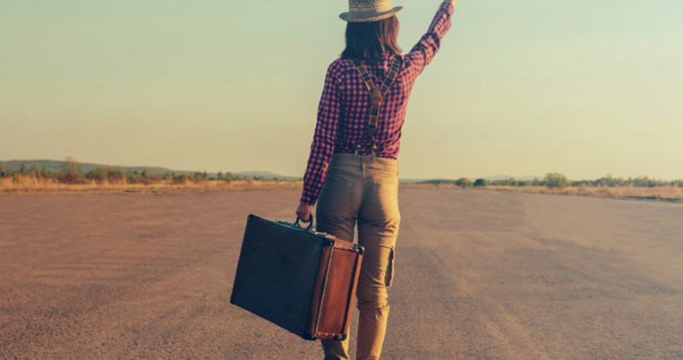 Αυτό είναι το ένα ρούχο που πρέπει να βγάλεις από τη βαλίτσα των διακοπών. Δεν το χρειάζεσαι