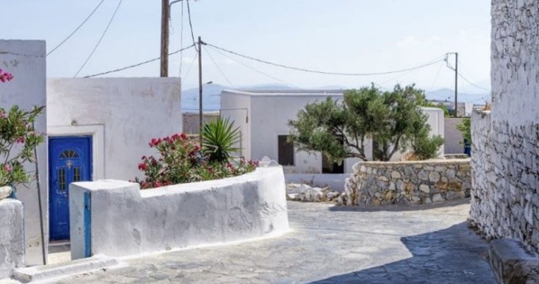 Το άγνωστο νησάκι δίπλα στη Νάξο με το υπέροχο μυστικό