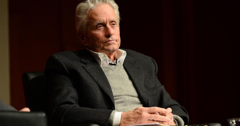 Σοκαριστικό δημοσίευμα: Ο Μάικλ Ντάγκλας έχει μόνο 3 μήνες ζωής